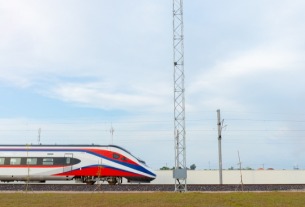 China-Laos Railway records 25,000 cross-border passenger trips